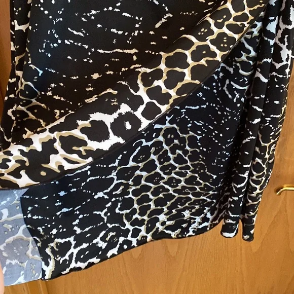 REDUCED!! Animal print short sleeved dress XL - Picture 3 of 6